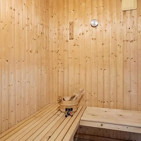 Beach Front Home In Henne With Sauna Casa de Férias Henne Strand