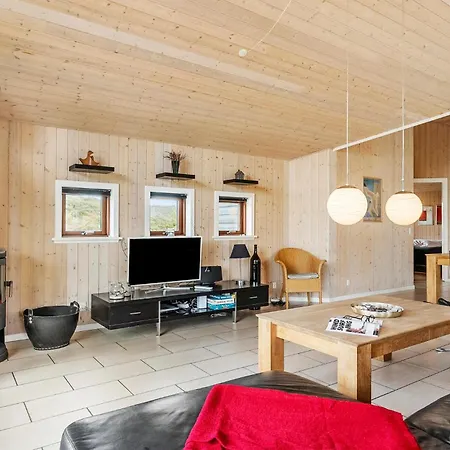 Feriehus Beach Front Home In Henne With Sauna