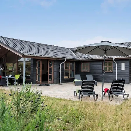 Amazing In Henne With Sauna 度假居 *