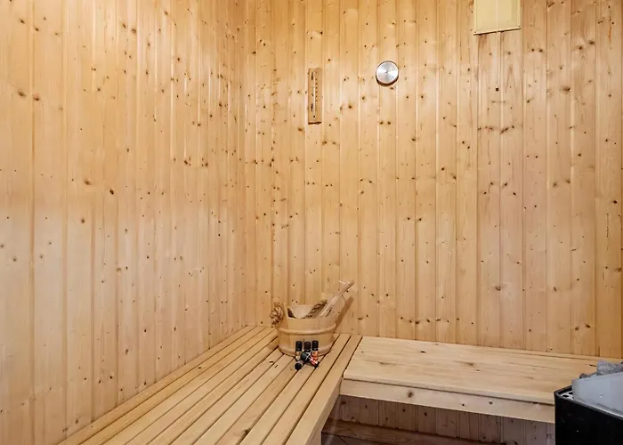 Amazing In Henne With Sauna 度假居 亨讷斯特兰德